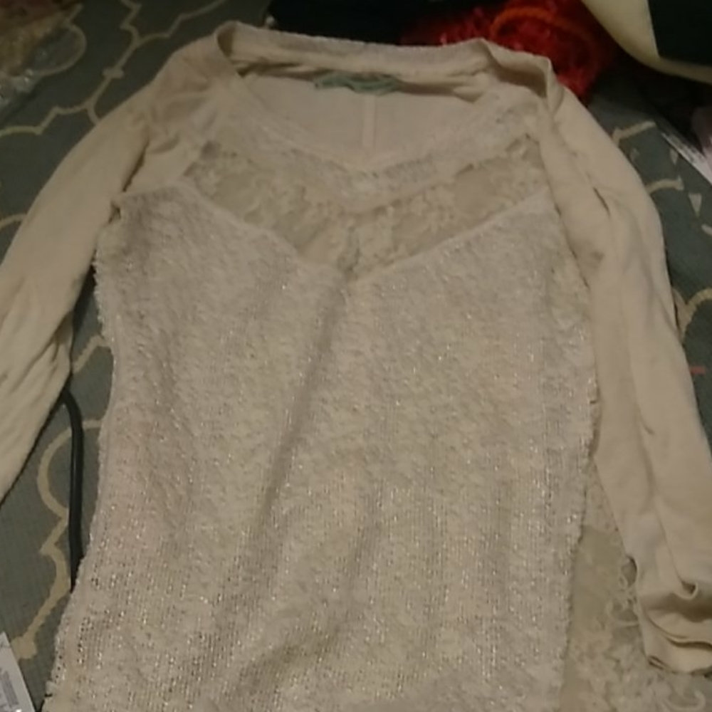 Maurices white top